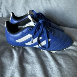 Boys Size 1 Adidas Soccer Cleats