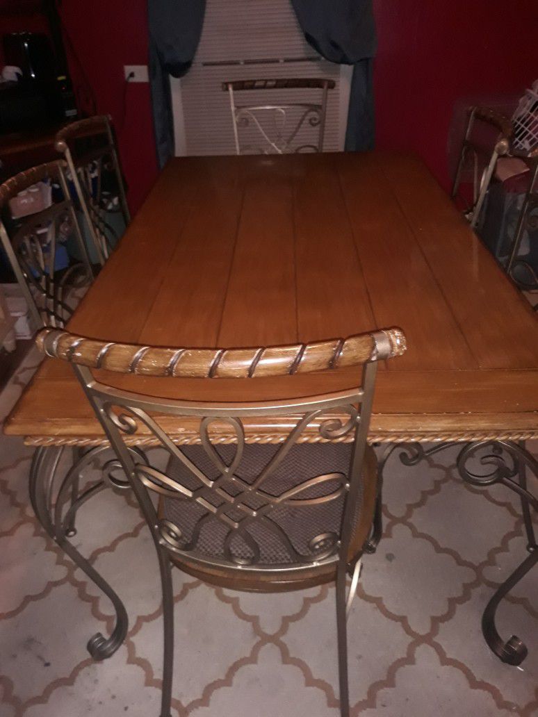 Antique Table And Six Chairs And Very Good Condition