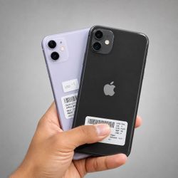 iPhone 11 64GB Unlocked in excellent condition - On weekends special cash deal $189 + Free SP 🤩