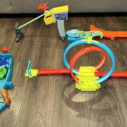 Toys for sale, prices vary ✨