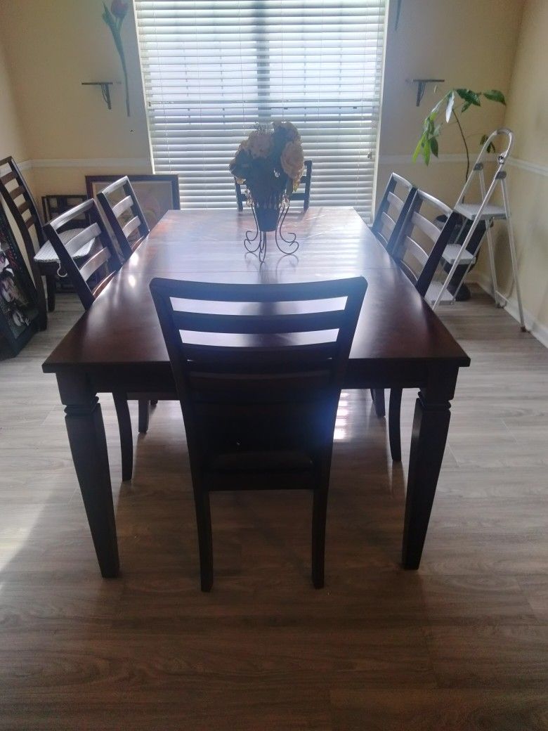 Formal Dining Room Table And 7 Chairs