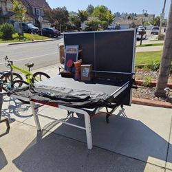 Stiga Ping Pong Table With Accessories 