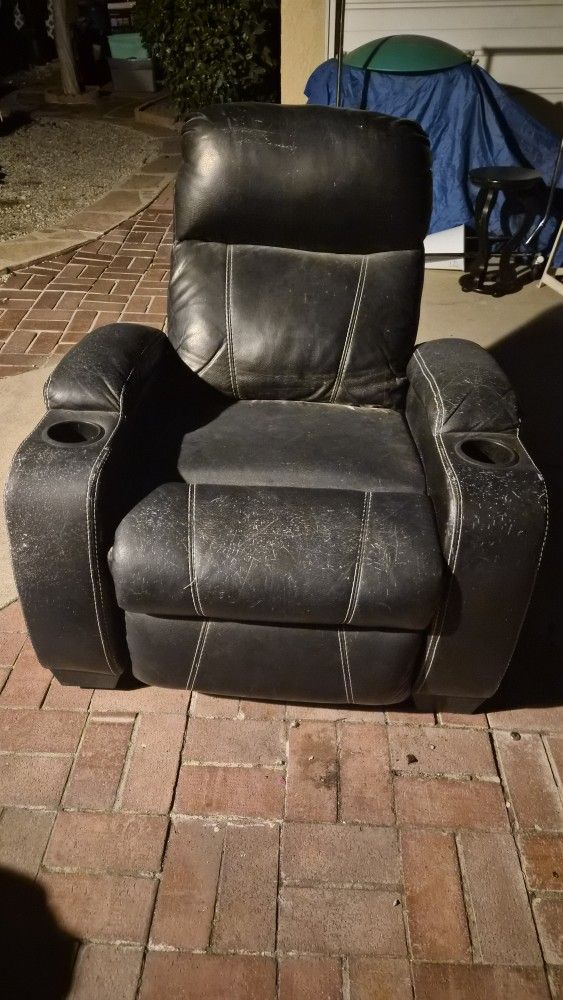 Black Reclining Chair With Cupholders