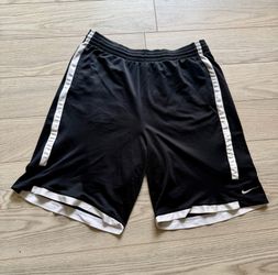 Large Nike shorts men’s