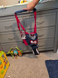 Handheld walking assist