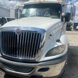 2015 International  Pro star Tractor 