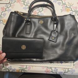 Tory Burch Leather Bag And Wallet