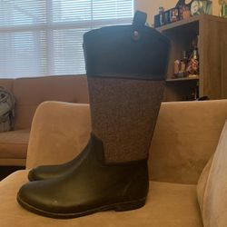 rain boots