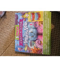2 egg decorating kits