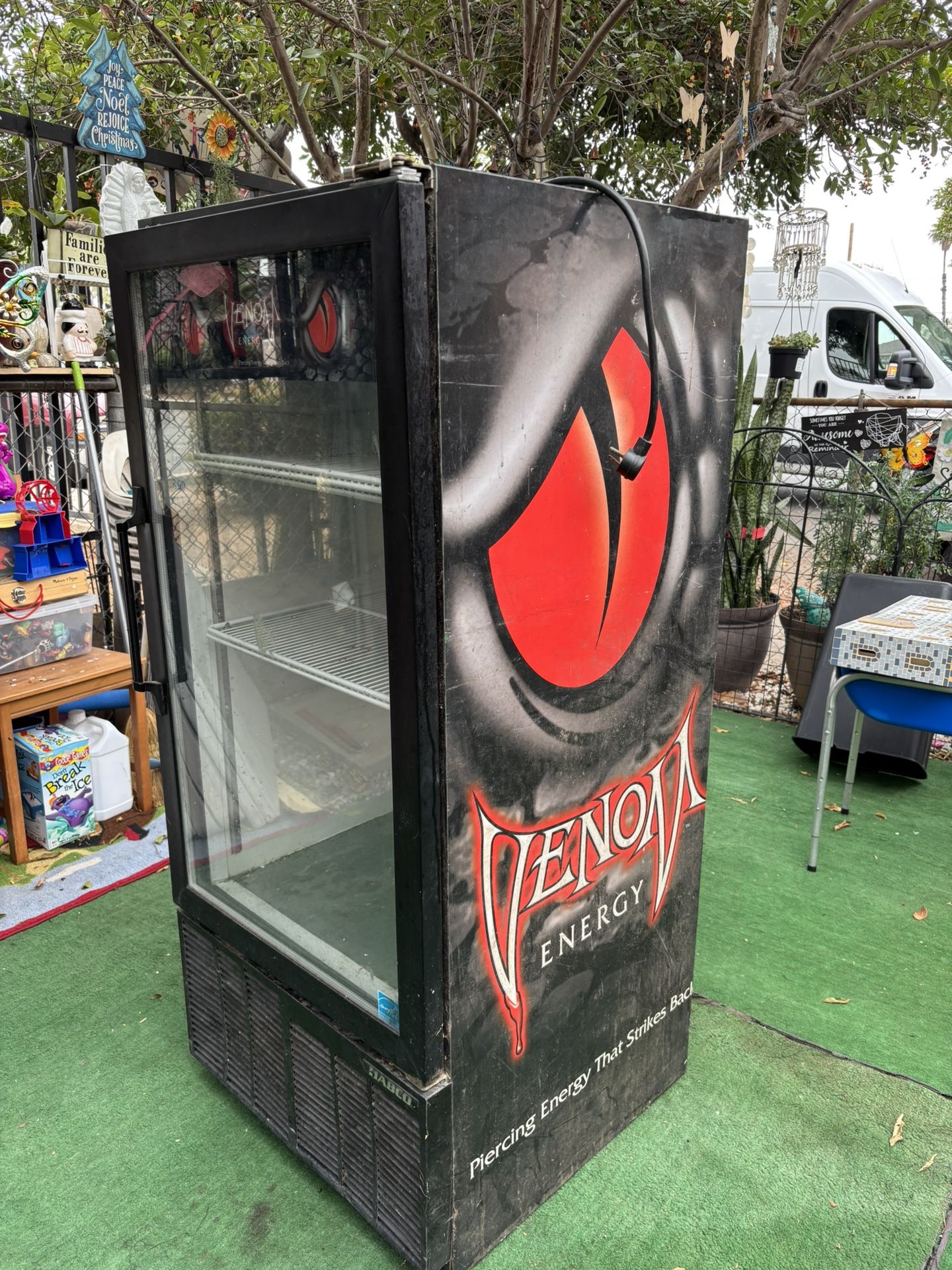 Refrigerator