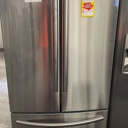 SAMSUNG RF220NCTASR 21.8 Cu. Ft. French-Door Refrigerator Q962