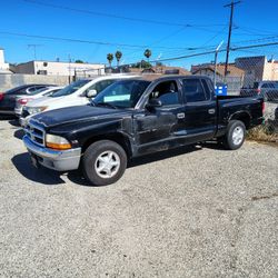 2000 DODGE DAKOTA CREW CAB PICKUP 