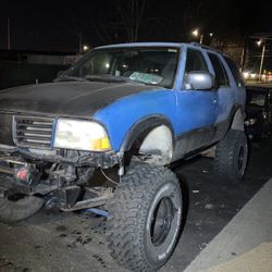 2000 Chevrolet Blazer Utility