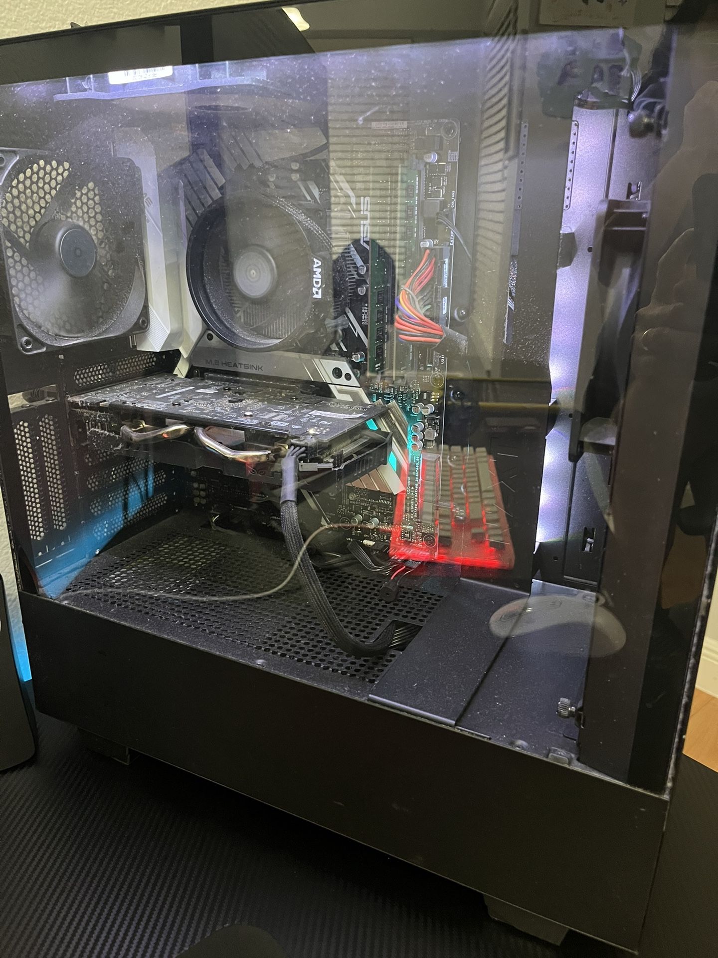 Gaming PC With Mouse And Keyboard