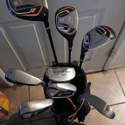 Boys Maxfli Varsity Golf Set.. No Driver.. 