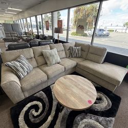2 PC SECTIONAL 