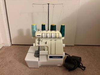 Huskylock 901 Serger Sewing Machine
