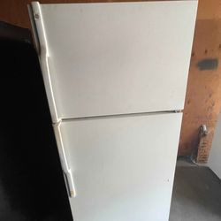Top Freezer Refrigerator