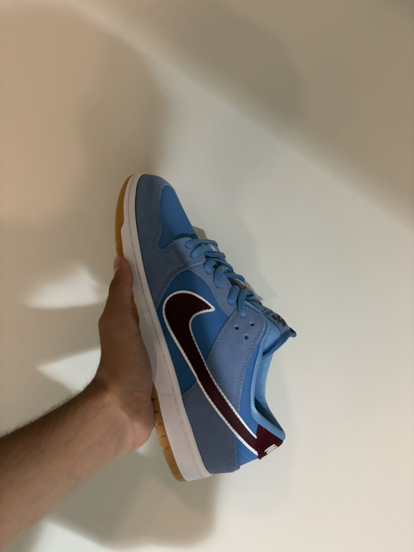 Nike SB Phillies