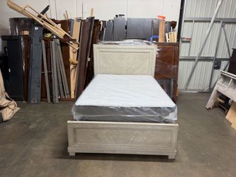 FULL SIZE Bed Frame with Headboard and Footboard