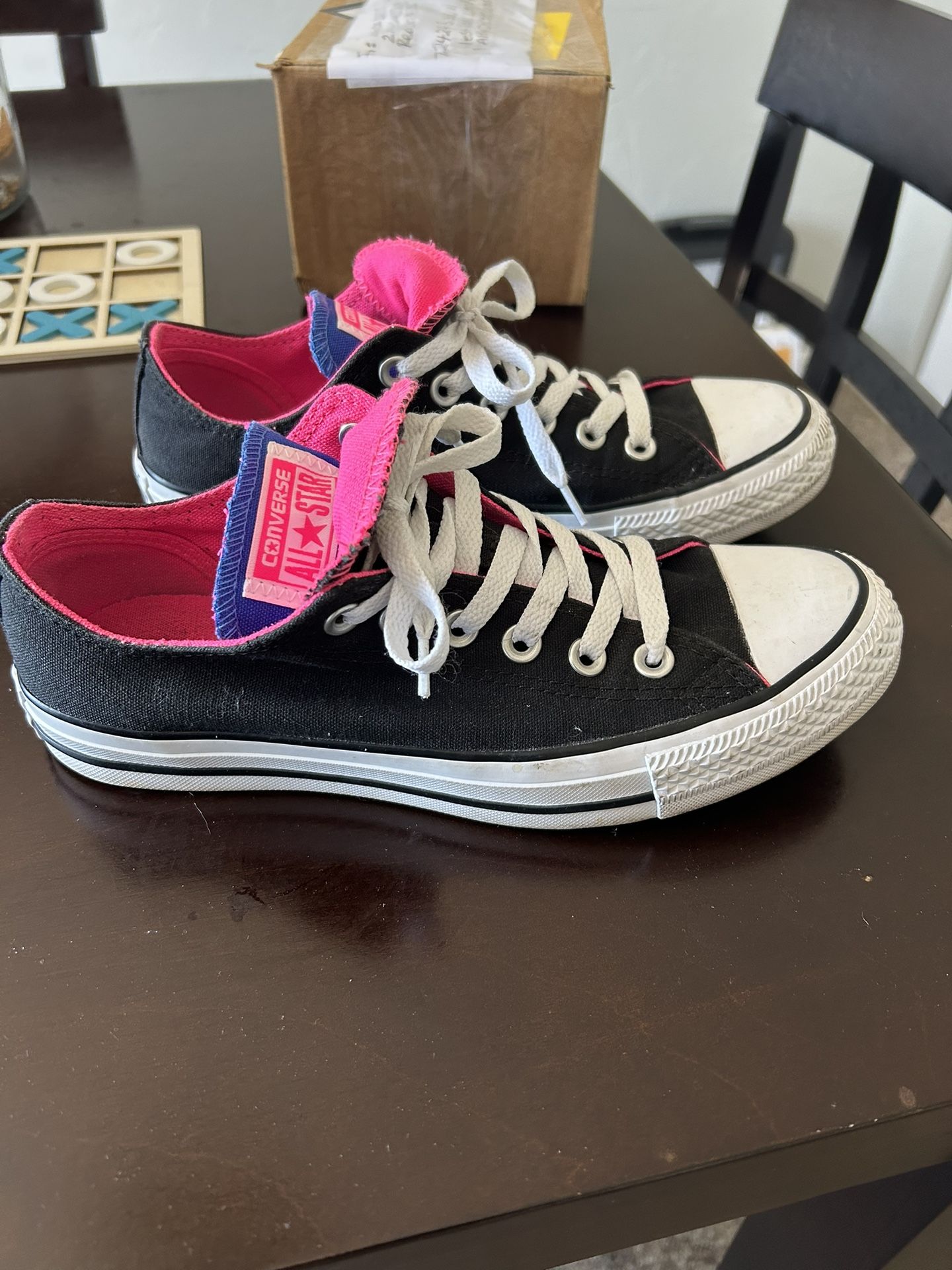 Converse Barely Worn