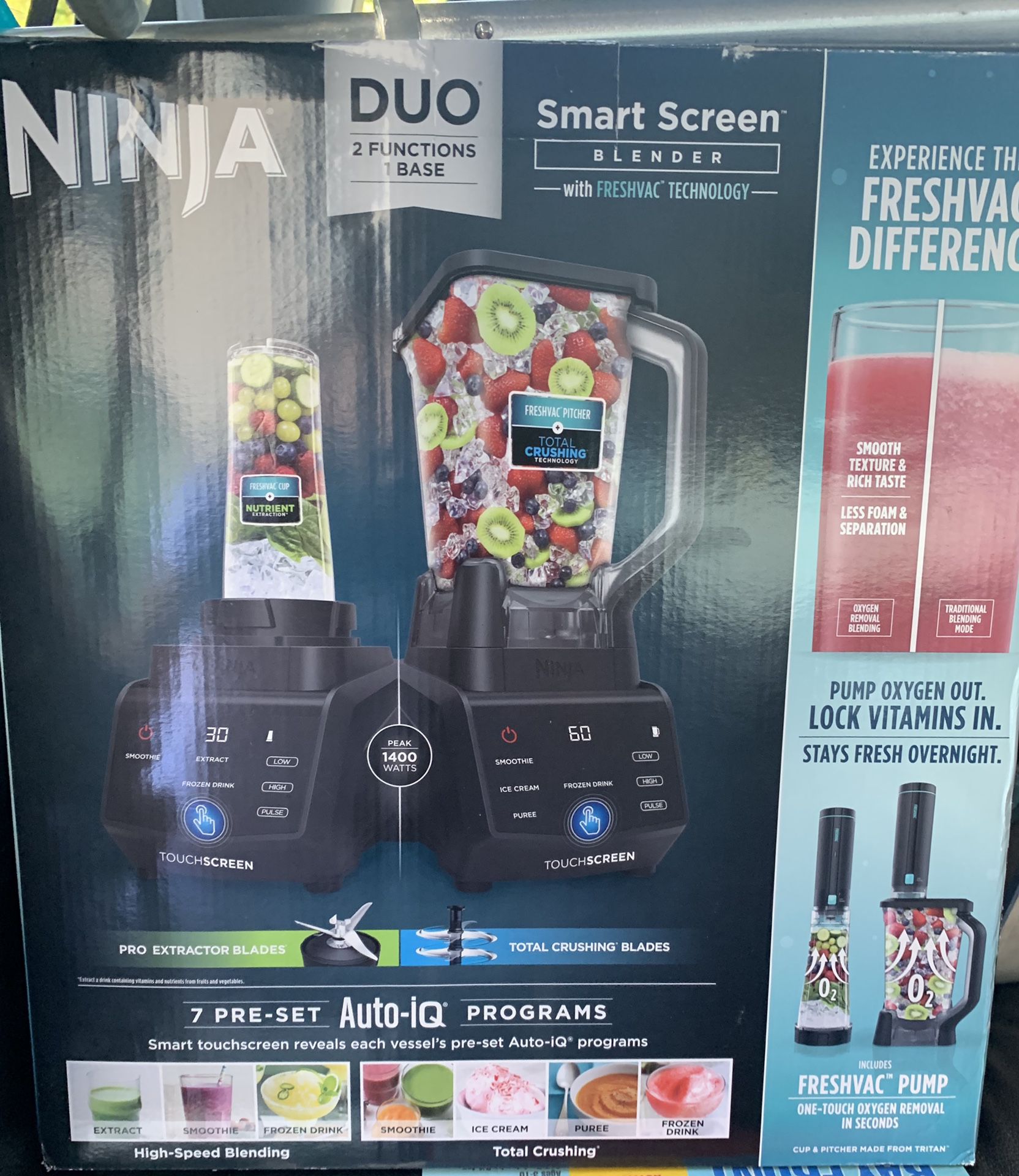 Ninja Duo Smart Screen Blender with freshvac