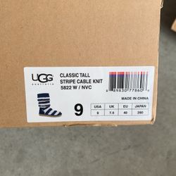 Uggs Navy And Off White Stripe