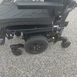 Power Chair With Charger And Battery