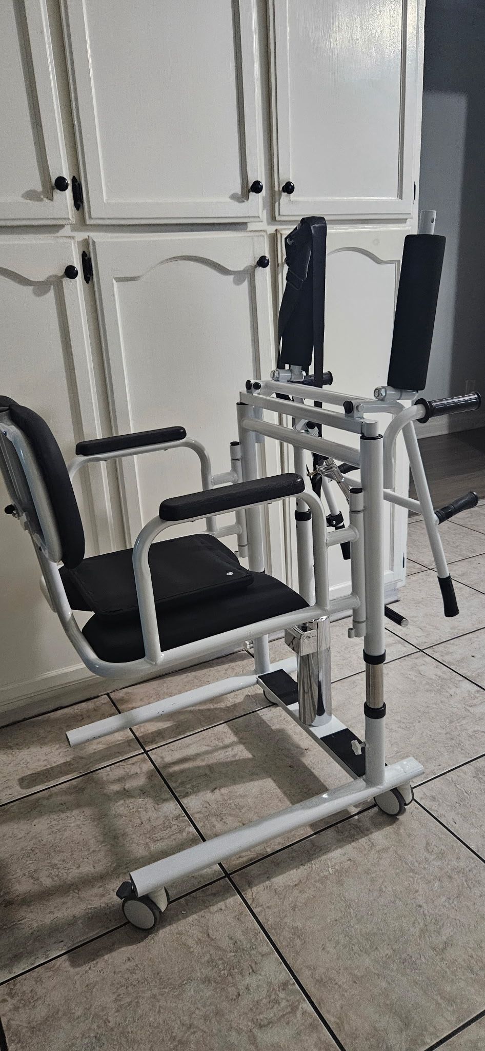 Elderly/disabled Hydraulic Lift