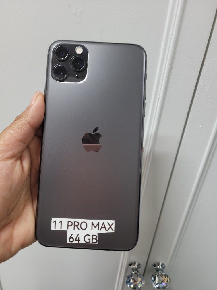 11pro Max, 64gb Unlocked. Located BROOKHAVEN 30329. PRICE IS NOT NEGOTIABLE.