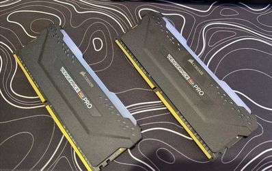 Corsair Vengeance RGB Pro RAM Kit (2 Sticks)