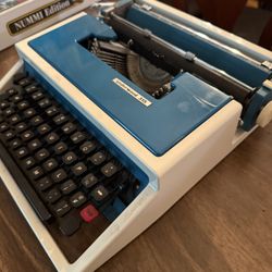 Vintage Typewriter 