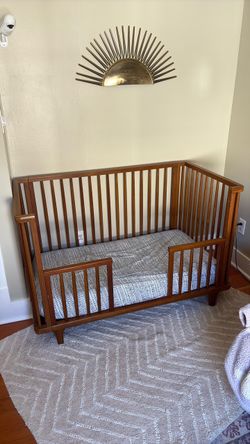 West elm crib / toddler bed