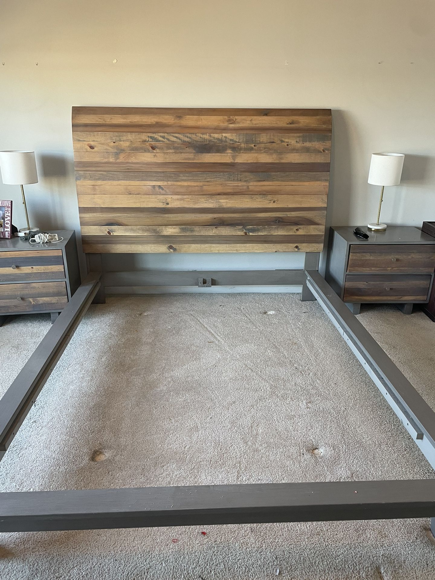 Queen Size Platform Bed - SOLID WOOD