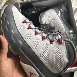 Fire Red 9s Size 10.5 