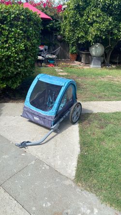 InStep Double Child Bike Trailer good condition easy to fold and set it up very clean