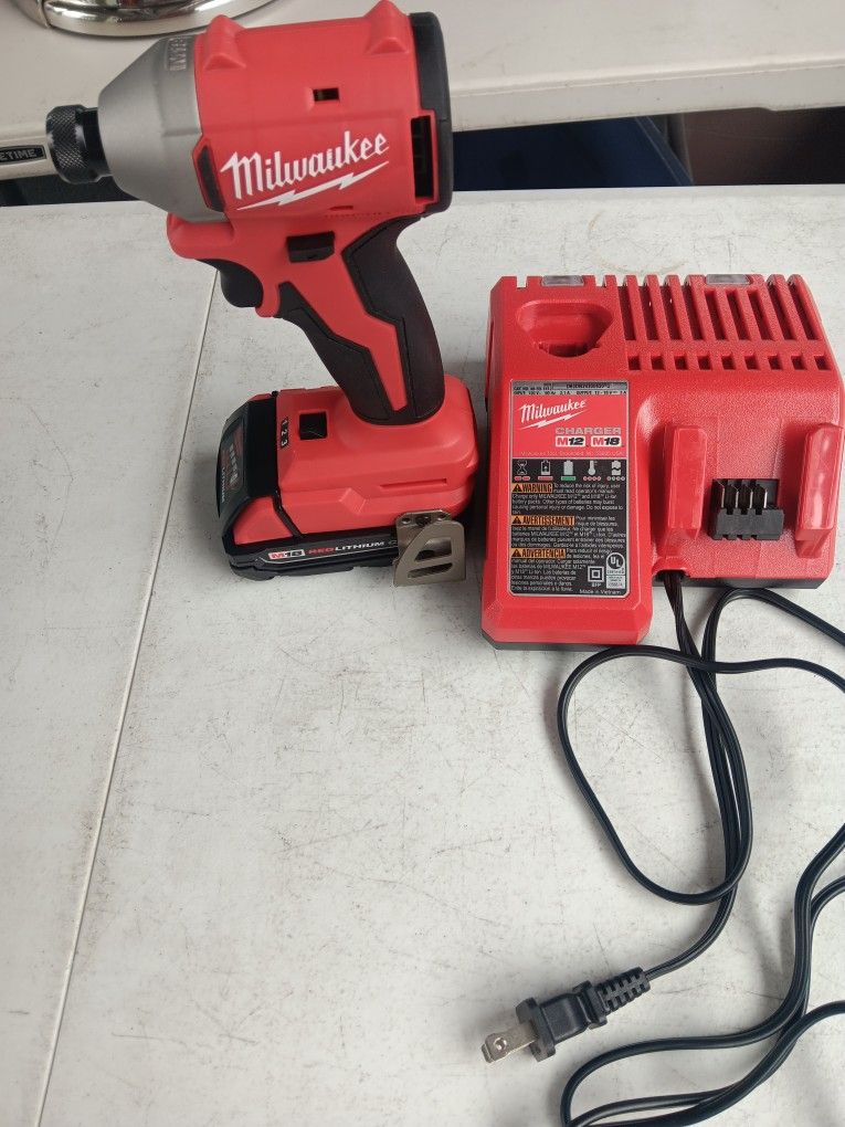 Milwaukee Impact Drill Kit Battery Charger And Bag New 3 Speed