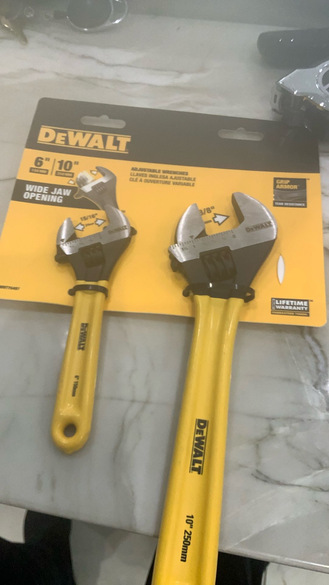 Dewalt Dip Grip 2 Pack Adjustable Wrenches.   BRAND NEW ITEM