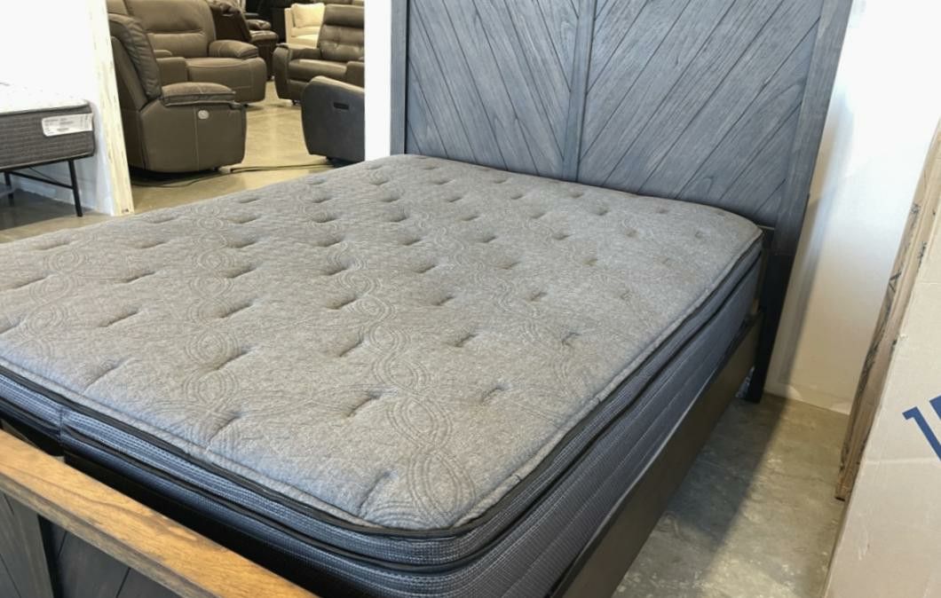 Clearing out Premium Mattress Sets! Hurry these will not last!