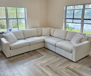Beautiful White Comfy Sectional - Other Colors Available - SAME DAY DELIVERY - NO CREDIT NEEDED - $0 DOWN
