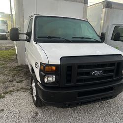2014 Ford E350 super durty
