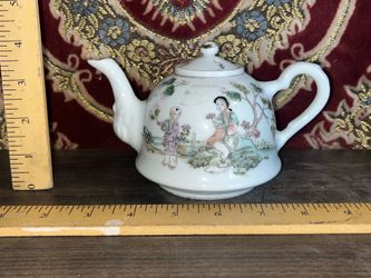 Vintage Chinese Porcelain Teapot
