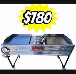 2 24" Griddles With 3 Warming Trays | Includes Hose With Regulator