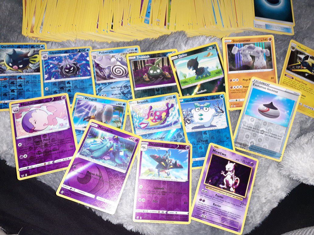 Over 550 Pokemon cards