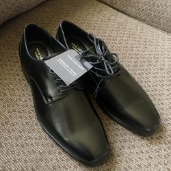 Black leather Mens Dress Shoe Size 7 1/2 