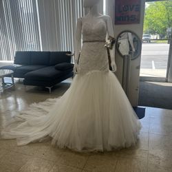 Essense Wedding Dress Size 18