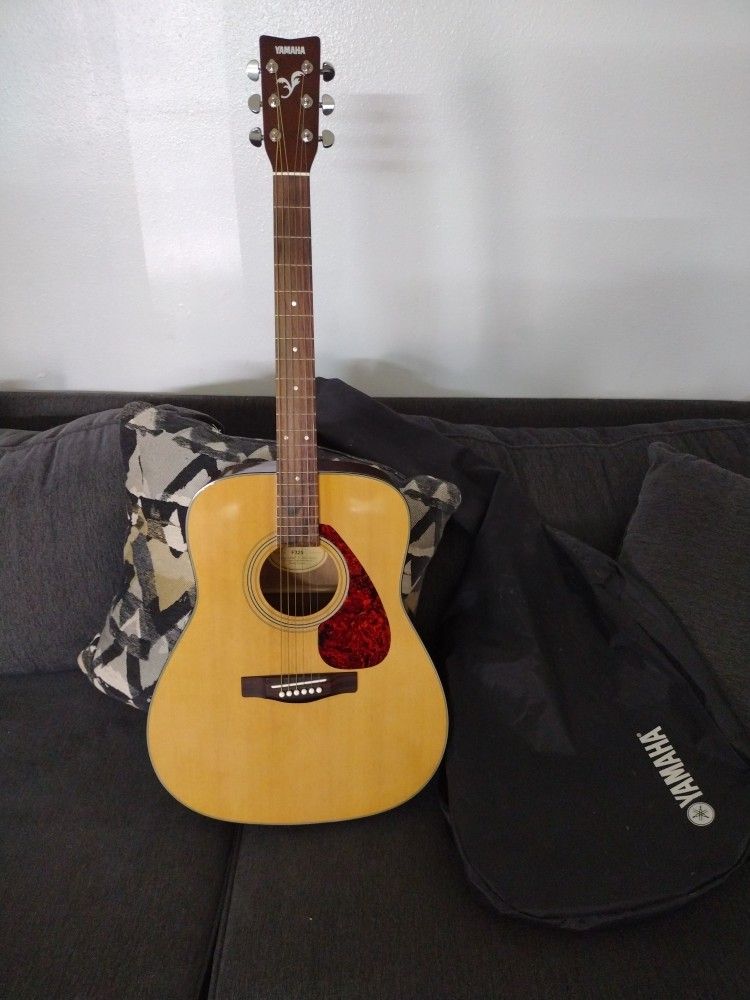 Yamaha Guitar