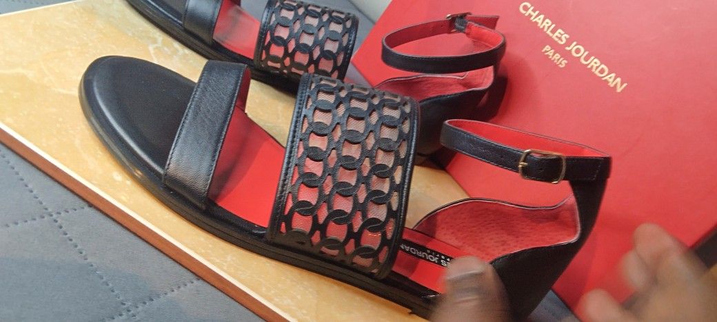 Charles Jourdan Black Lavina Sandals Sz 8.5 (Brand New)