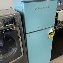 Standard Fridge 24 Inch 