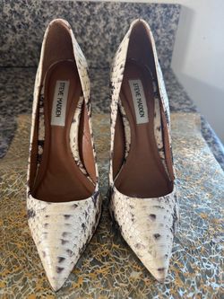 Steve Madden Cream Snakeskin-Print Stiletto Pumps